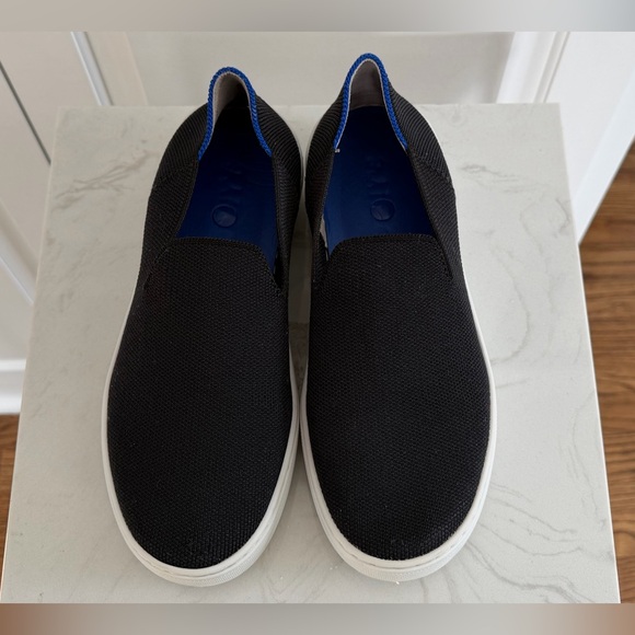 Rothy's The Original Slip On Sneaker in Black, Size 7 - Picture 11 of 16